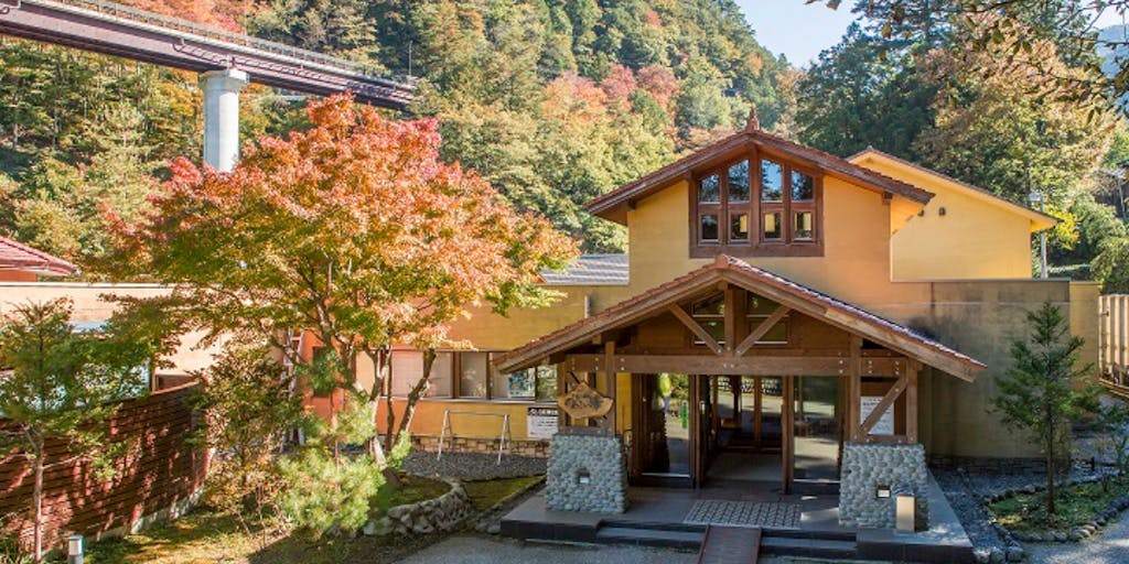 豊かな自然に囲まれて 心もぽかぽかにする 丹波山温泉のめこい湯 道の駅たばやま でハタラク 移住スカウトサービス