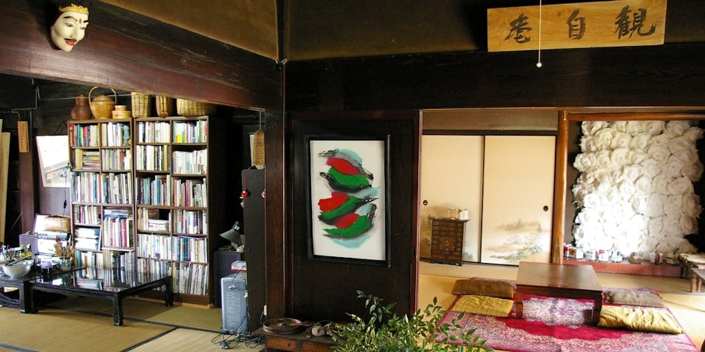 若狭富士・青葉山麓の築100年の古民家と築1200年のお寺での国際アート展にいらっしゃいませんか！