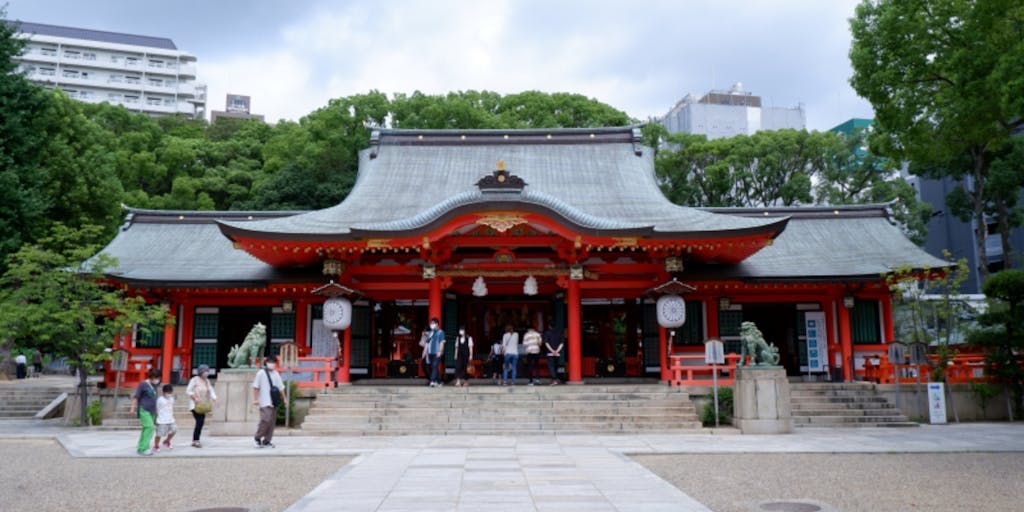 神戸を代表する古社・生田神社で神様へのご奉仕を体験 - 神主になる旅 -