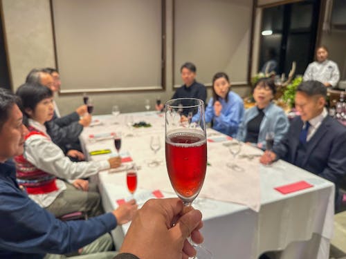 山ぶどうワインで乾杯！