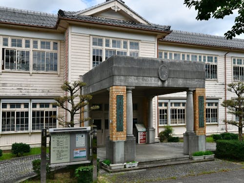 甲良町図書館