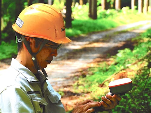 GPSを使った測量の様子