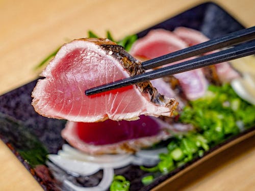 食材の旨さを最大限に引き出す料理は県内外にファンが多い