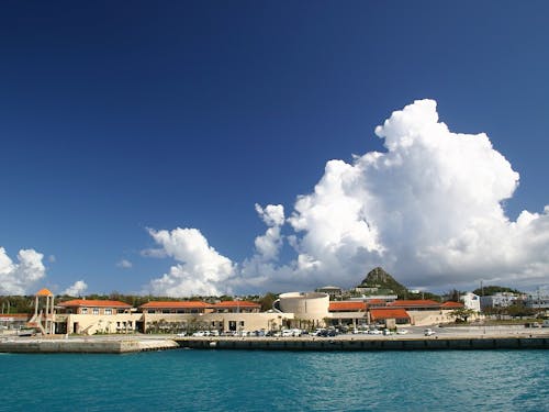 伊江港ターミナル１階にある伊江島観光協会