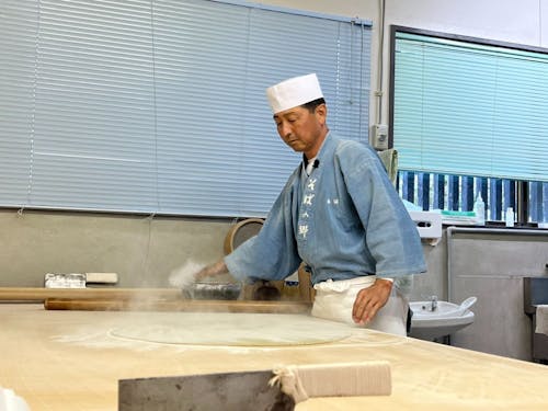 赤花そばの十割そば打ち