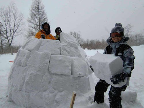 【栗原】イグルー作り体験