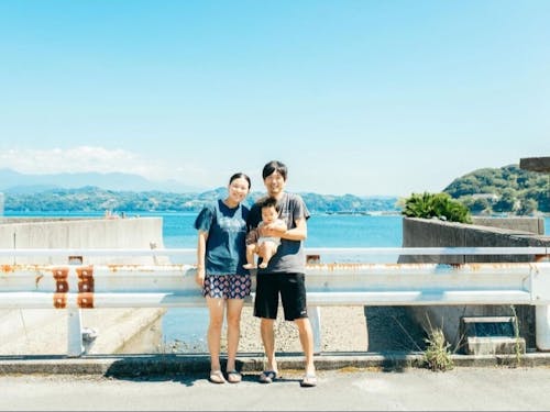 海、山、里が凝縮された西予市で暮らす亀井さん（えひめ移住ネットより）