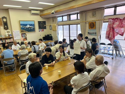 地区でイベントを開催する大人の島留学生