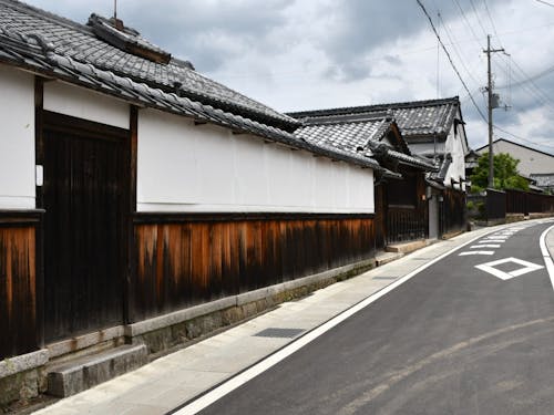 風情のある景色が残る日野のまち