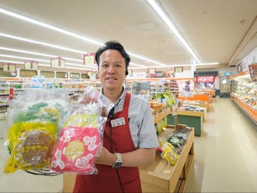 末広では社長自身もエプロンを着用し、現場に立っています。