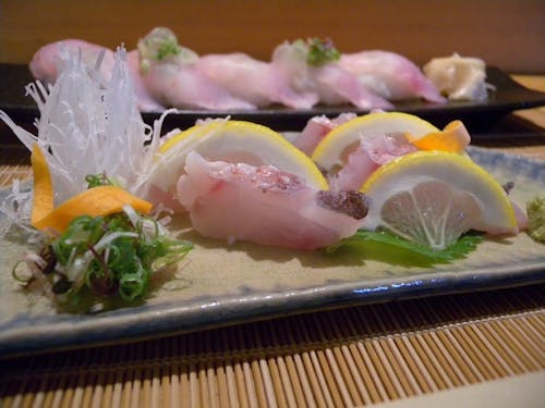 新鮮な魚介類・野菜。