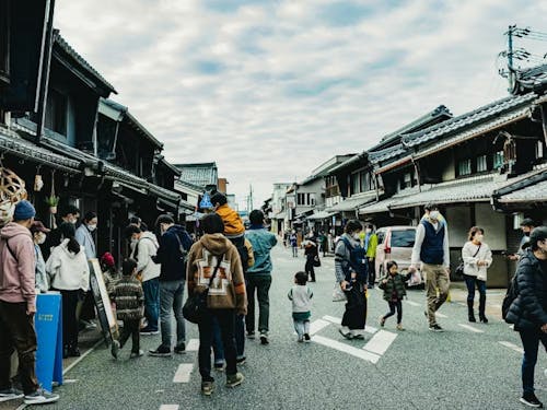 うだつの上がる町並み内にある空き家を活用したイベントの様子