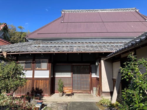 お店は横田さんがセルフリノベーション！なんと築150年の古民家です。