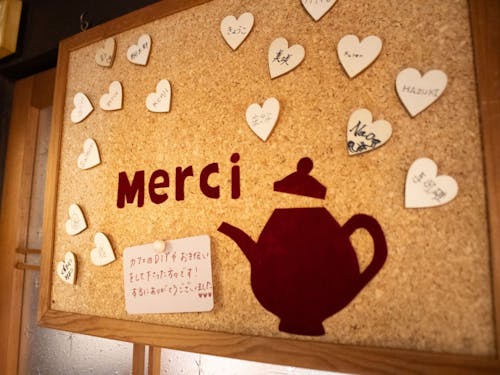 開業準備に多くの地域の方々が手伝いに来てくださったそうです。