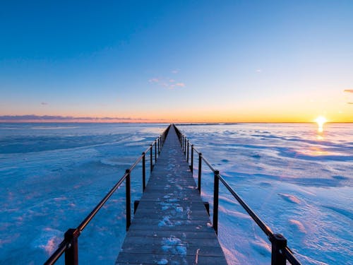 街から一歩出れば、そこは別世界。静かな景色を歩く時間が心をリセットしてくれます。