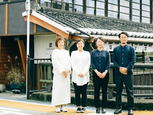 スタッフは全て甲佐町の住民