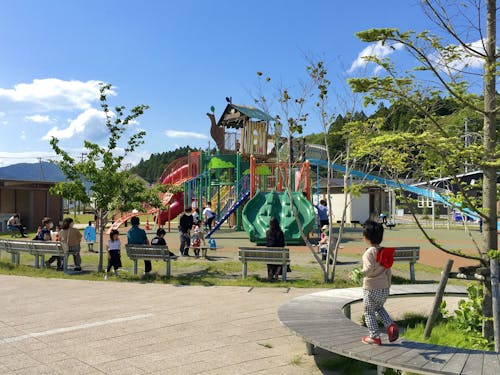 子ども達が集まって賑やかな「まちなか広場」