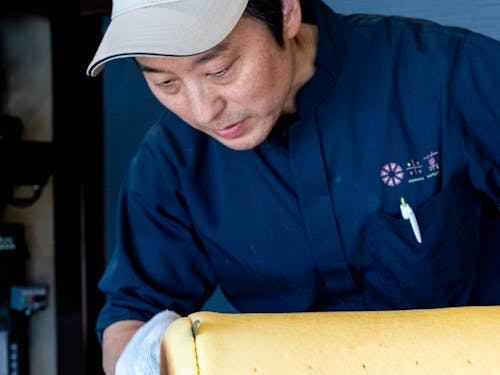 「米菓」のオーナ－である今中さん