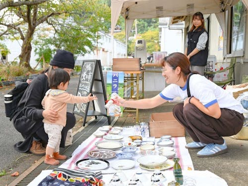 おきしまるしぇ出店の様子。