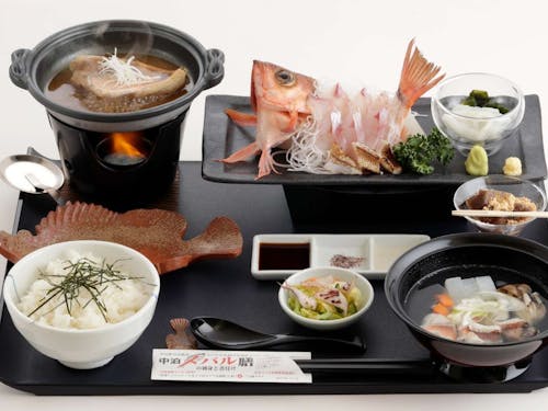 高級魚を贅沢に堪能「メバル膳」