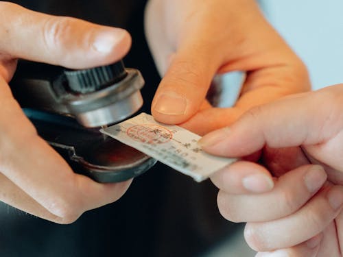 島民はもちろん、観光客やビジネス客など多くのお客様にとって欠かせない客船です。