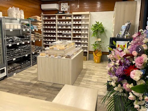 昆虫ショップよかむらの森