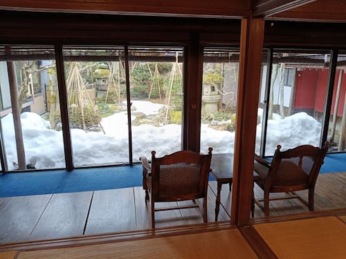 雪と共存する北陸の暮らし方は、実にバラエティに富んでいます