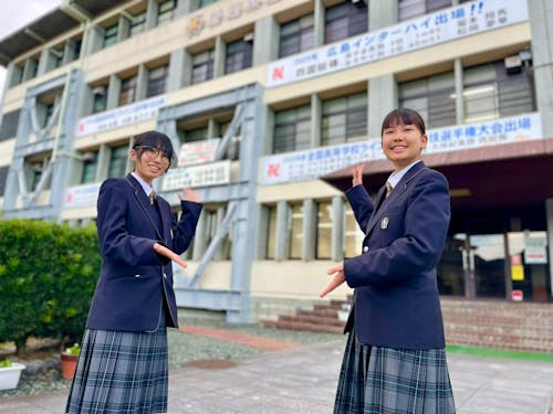 生徒さん同士、先生たちとも仲が良く雰囲気の良い高校です