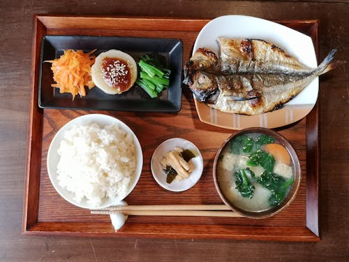 朝めしあるべの定食