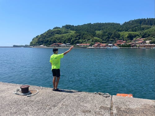 海が目の前に広がる寮で島留学生は暮らしています。