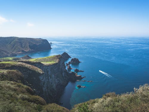 離島ならではの自然に囲まれた環境で、のびのび暮らせます