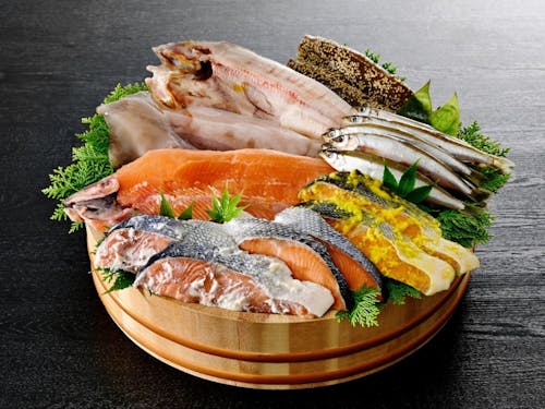 五感で味わう至高の海の幸。あふれる旨みと、とろける鮮度があなたを感動させます。