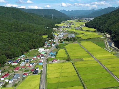山々に囲まれた南会津高校。町唯一の高校を、地域みんなで盛り上げていく