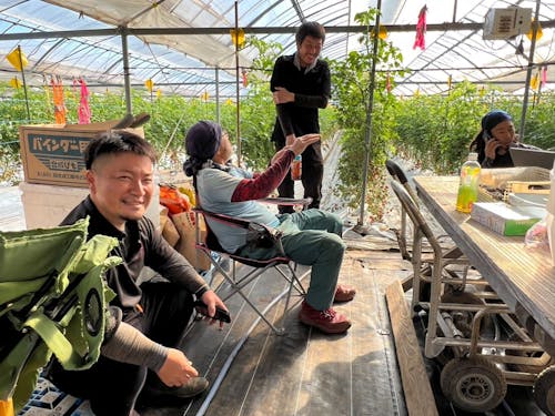 ミニトマト・バラ・スナップエンドウなど、多様な農業を体験!視野が広がります。