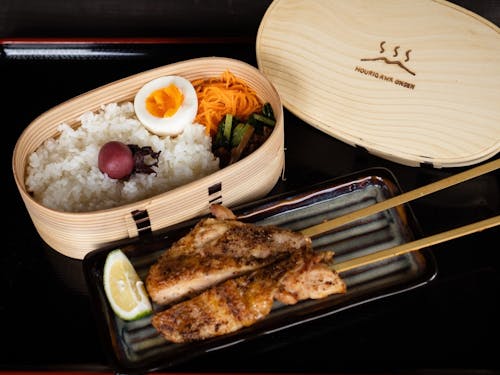 温泉名物「きこり弁当セット」🍚