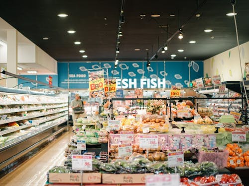 明るく楽しい雰囲気の店内。