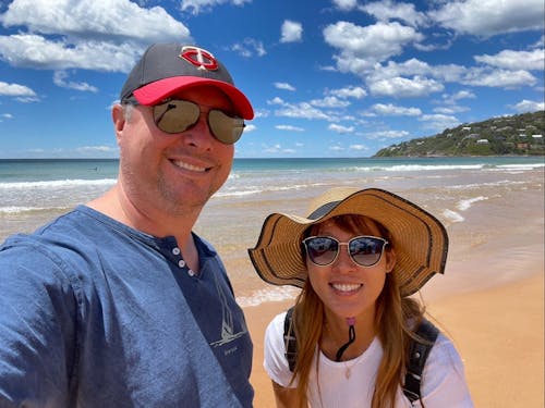 シドニーの海岸にて。長浜移住当初は、仕事のため1年以上日本を離れていた