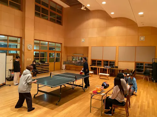 あそ部で取り組んだ卓球の様子