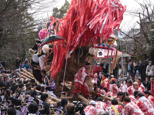町の威信と誇りをかけて正面からぶつける「ケンカ」