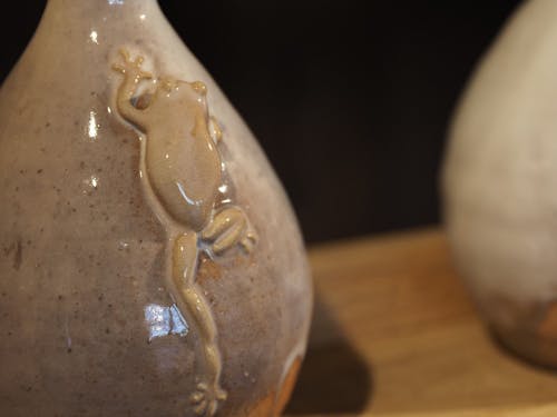 牧野窯 https://www.makinohagiyakistudio.com