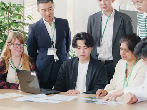 外国人の方々との地域イベントの打ち合わせの様子