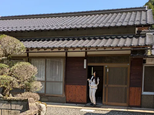 村内の住居の一例。西粟倉産の木材を活かしたリノベーション物件もあります