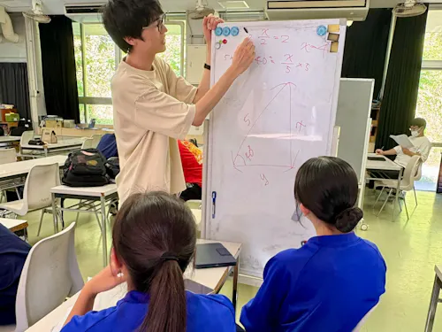 この距離で向き合えるから、 小さな成長にも気づける