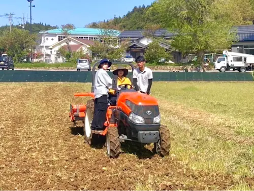 農業PJで田んぼ作り