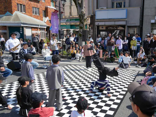 ダンスパフォーマンスもあります！