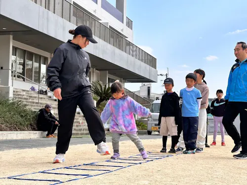 週末に行われる子どもかけっこ教室