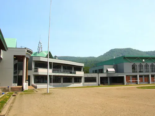 現存する小中学校の中で開校予定