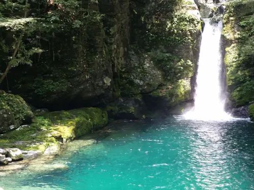 美しい川がそばにある暮らしもいいし…