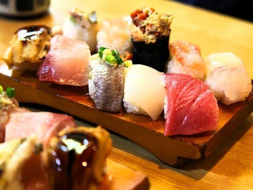 地元民から、オススメの名店を教えてもらったり