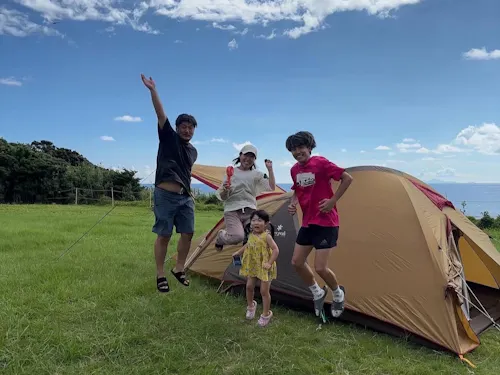 アルバイト先の家族とキャンプ(りょう)